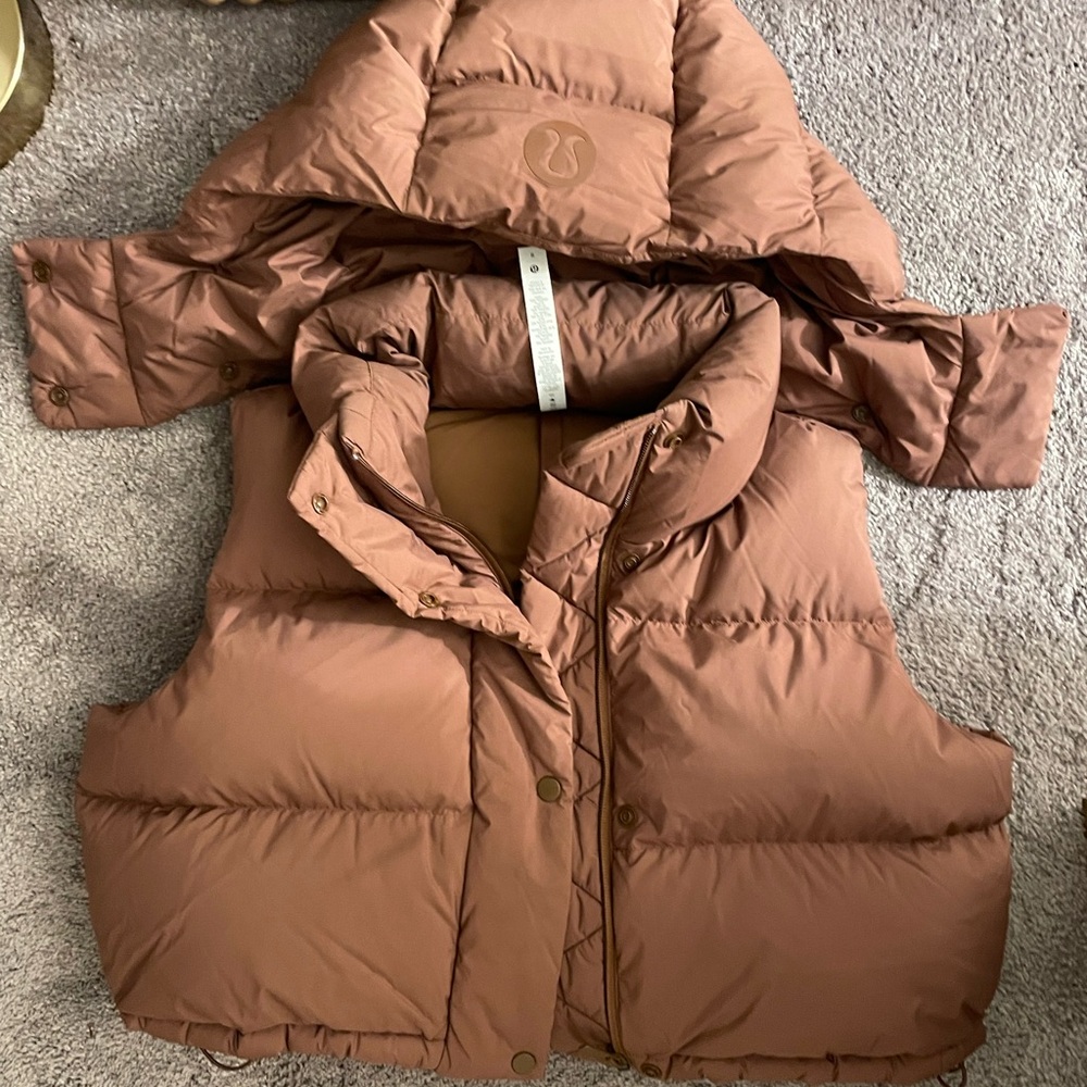 Lululemon wonder puffer super crop vest